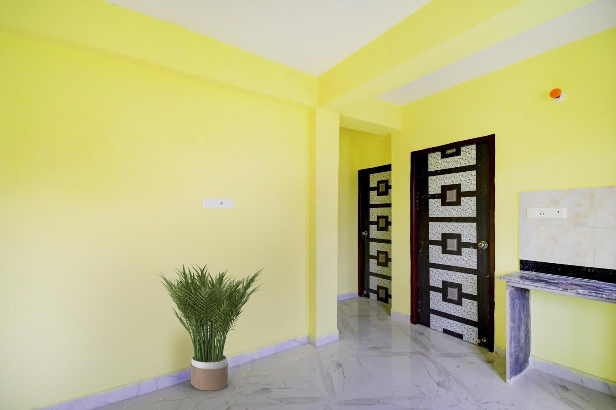 Super Hotel O 4 Friends Kolkata Exterior photo